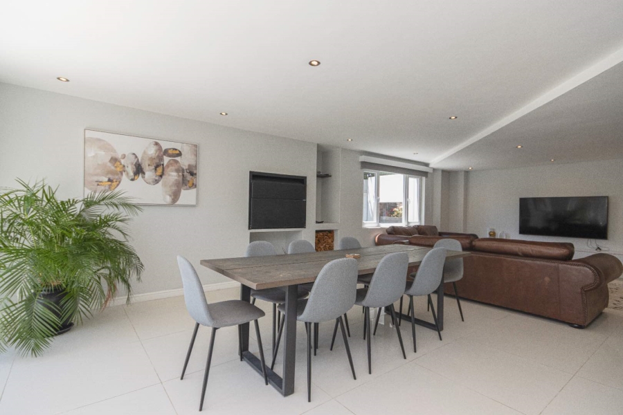 4 Bedroom Property for Sale in Sunset Beach Western Cape